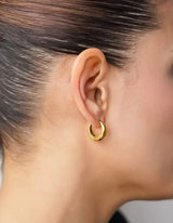 Bold Curvy Earrings I Gold - hiBALI