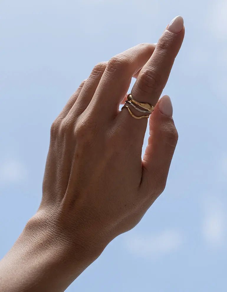 Triple Ring Bicolor von hiBALI in Gold und Silber
