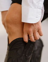 Thin Wave Ring in Gold, Ansicht 3