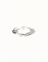 Thin Wave Ring in Silber